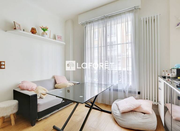 Appartement à vendre 315 000 € 2 pièces 1<br/>chambre 40 m²<br/>superficie 1/7<br/>étage Paris 15ème 75015