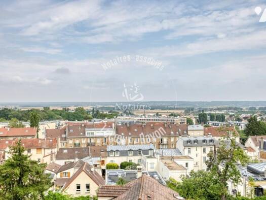 Duplex à vendre 185 000 € 2 pièces 40 m² Étage 2/2 Saint-Cyr-l'École 78210