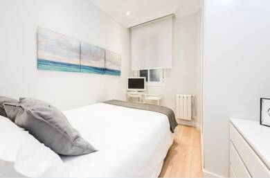 Appartement à louer 957 € 3 pièces 2 chambres 68 m² Étage 2/5 Ouest Péri-Centre Ville Vannes 56000