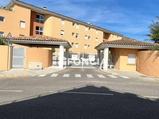 Appartement à vendre 190 000 € 3 pièces 2 chambres 74 m² RDC/3 Silhol-Pierre Plantée-Conilhères Alès 30100