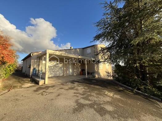 Maison à vendre 293 000 € 4 pièces 4 chambres 143 m² 1 738 m² de terrain Saint-Étienne-les-Orgues 04230