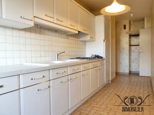 Appartement à vendre 69 000 € 3 pièces 2 chambres 74 m² RDC Gien 45500