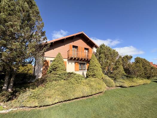 Maison à vendre 468 000 € 7 pièces 4 chambres 160 m² 1 330 m² de terrain Pontarlier 25300