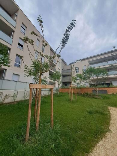 Appartement à louer 818 € 3 pièces 2 chambres 62,9 m² Étage 3/4 Nord Est Brignais 69530