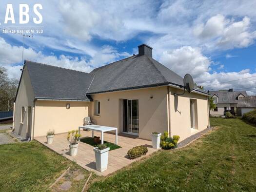 Maison de plain-pied à louer 1 015 € 4 pièces 3 chambres 90 m² 2 400 m² de terrain Herbignac 44410