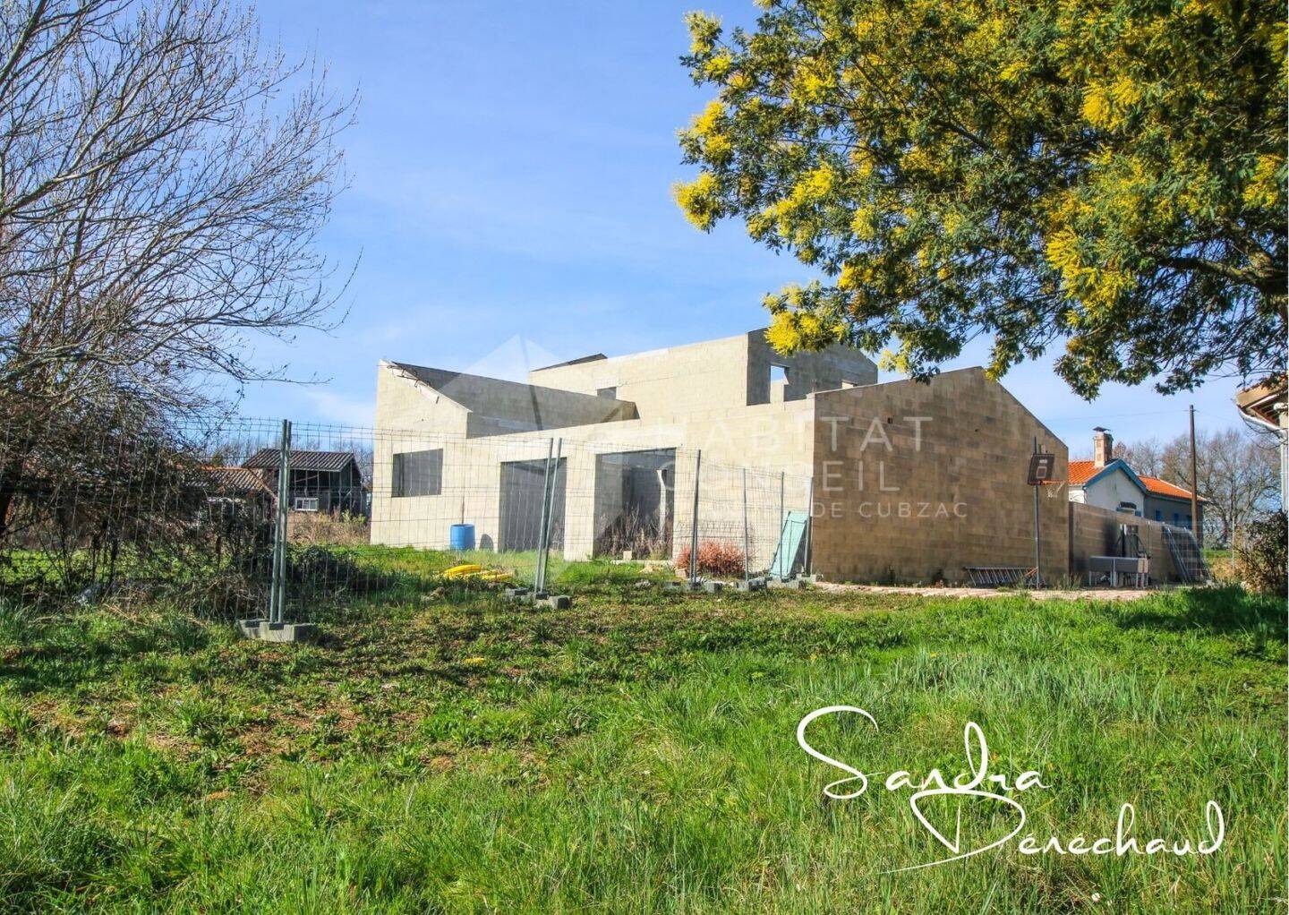 Maison à vendre, 180m², MONTLIEU LA GARDE