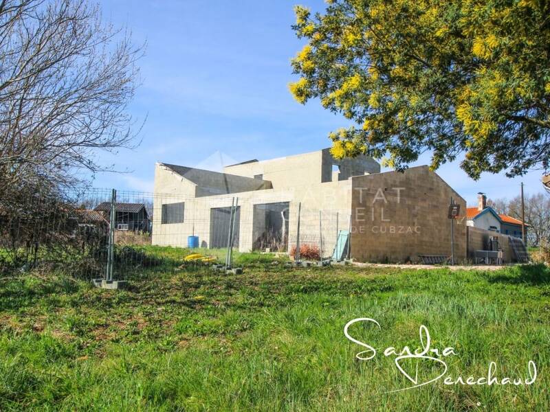 Maison à vendre, 180m², MONTLIEU LA GARDE