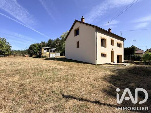 Maison à vendre 155 000 € 5 pièces 4 chambres 126 m² 956 m² de terrain Saint-Émiland 71490