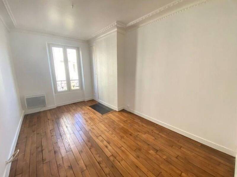 Maison à louer, 40m², PARIS 18E