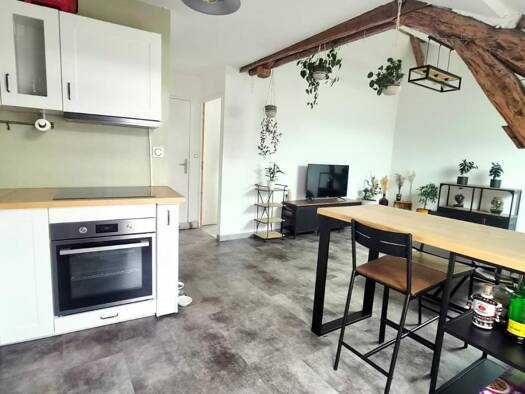 Appartement à vendre 86 000 € 2 pièces 1 chambre 37 m² Étage 2/2 Pussay 91740