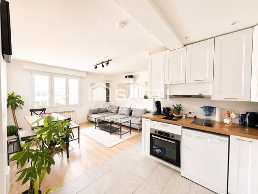 Appartement à vendre 293 000 € 6 pièces 5 chambres 94 m² Étage 5/5 Laon Zola-Neufchâtel-Orgeval Reims 51100