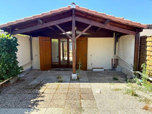 Maison de plain-pied à vendre 179 000 € 3 pièces 2 chambres 82,6 m² 102 m² de terrain Centre Ville Langon 33210