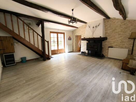 Maison à vendre 275 500 € 5 pièces 3 chambres 142 m² 7 929 m² de terrain Saint-Vincent-sur-Graon 85540