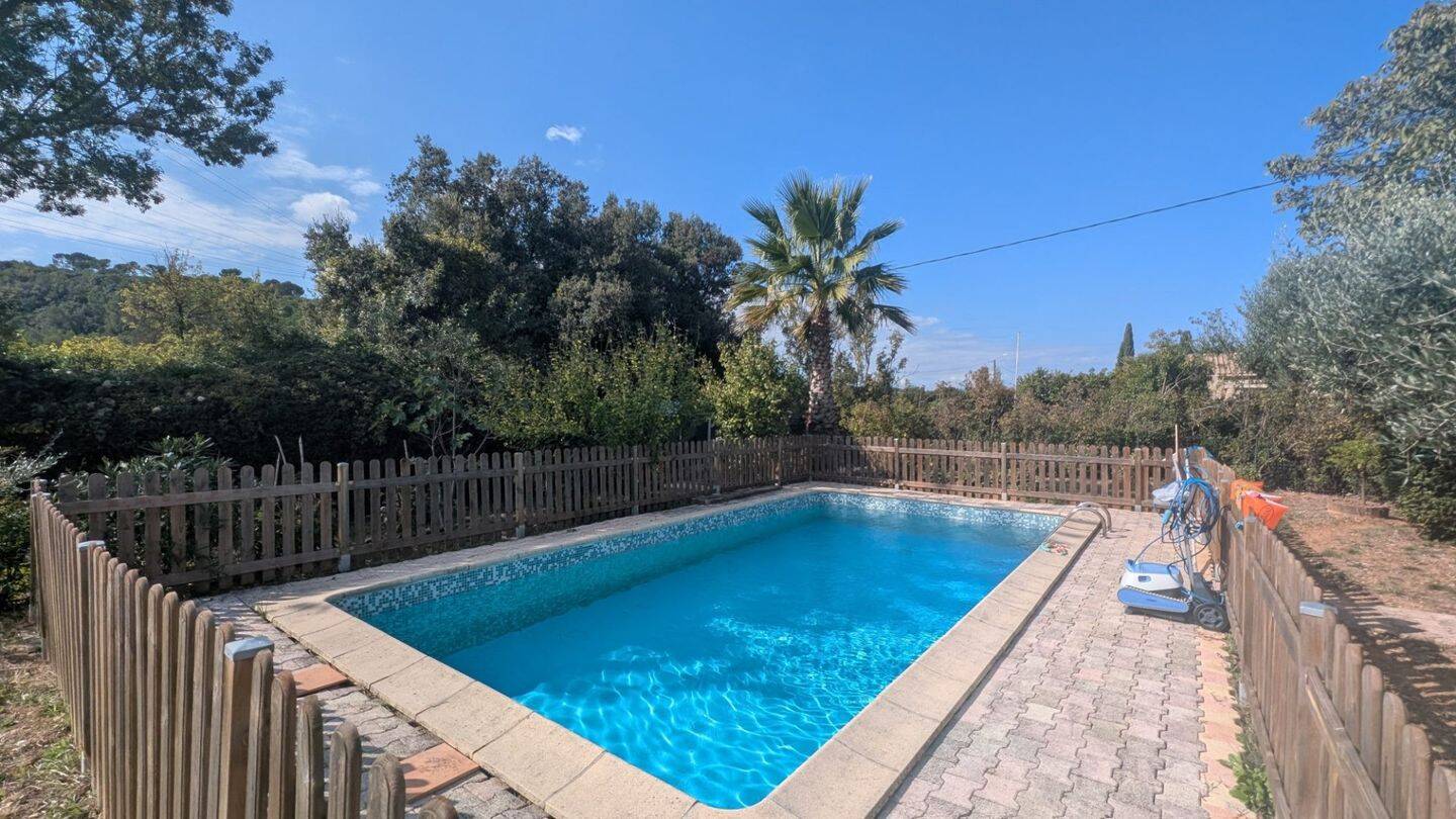 Maison à vendre, 124m², SAINTE ANASTASIE SUR ISSOLE