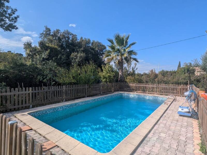Maison à vendre, 124m², SAINTE ANASTASIE SUR ISSOLE