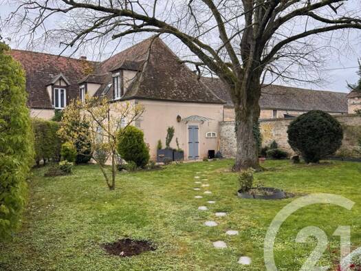 Maison à louer 1 360 € 5 pièces 3 chambres 91,5 m² Crisenoy 77390