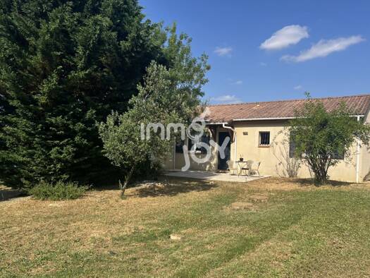 Maison de plain-pied à vendre 275 000 € 5 pièces 3 chambres 163 m² 2 600 m² de terrain Pelleport 31480