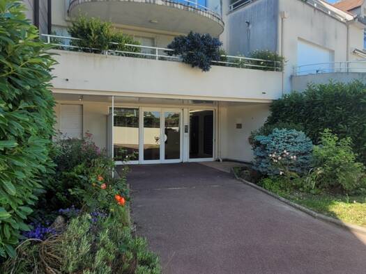 Appartement à vendre 186 000 € 2 pièces 1 chambre 44 m² RDC/3 Domaine d'Armainvilliers Ozoir-la-Ferrière 77330