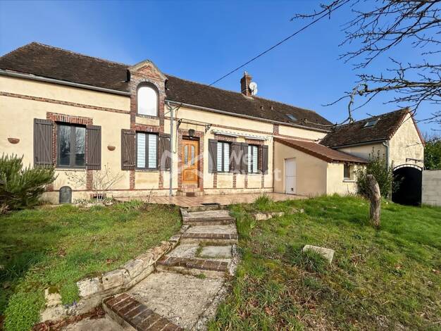 Maison à vendre 149 000 € 3 pièces 1 chambre 90 m² 223 m² de terrain Saligny 89100