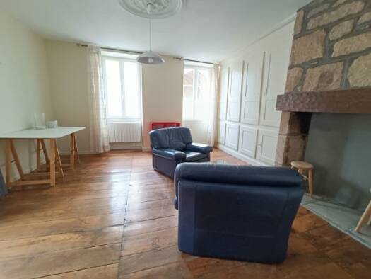 Appartement à louer 460 € 2 pièces 1 chambre 47 m² 1er étage Nord Ouest Égletons 19300