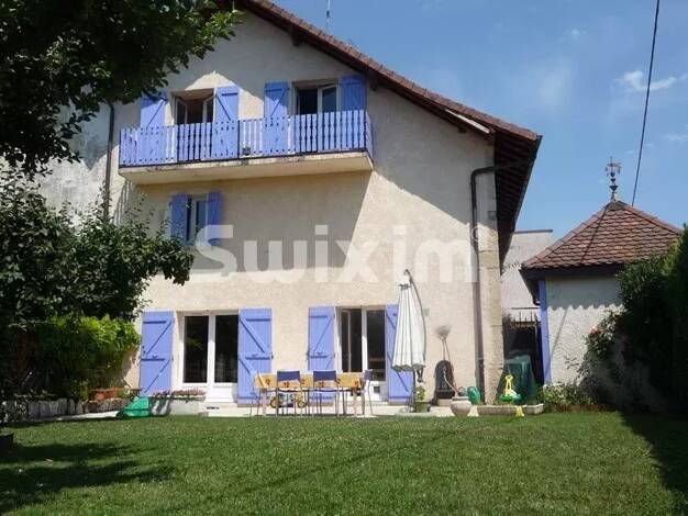 Maison à vendre 720 000 € 6 pièces 4 chambres 157 m² 320 m² de terrain Ornex 01210