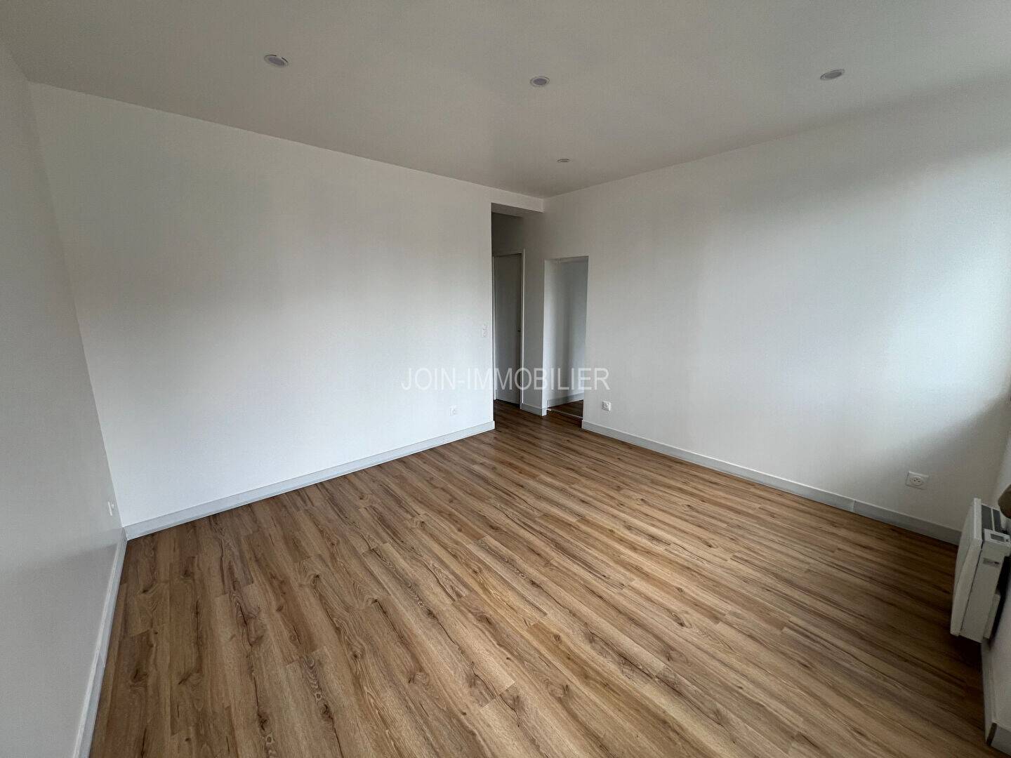 Maison à louer, 39m², LONGUEVILLE SUR SCIE