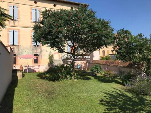 Maison à vendre 239 000 € 4 pièces 2 chambres 176 m² 551 m² de terrain Samatan 32130