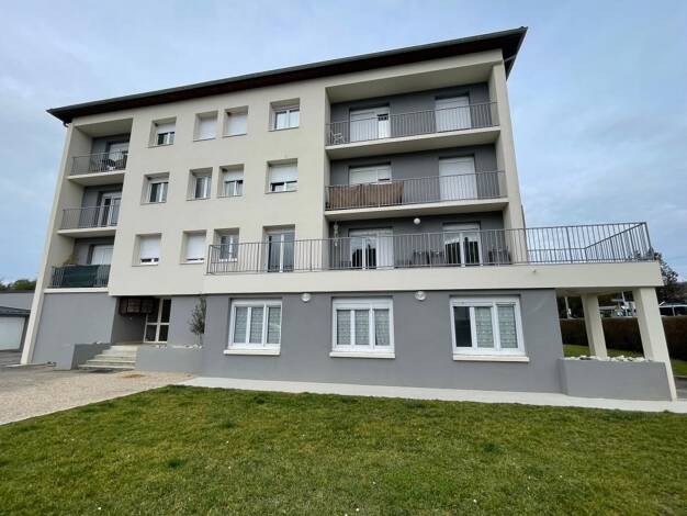 Appartement à vendre 75 000 € 2 pièces 1 chambre 40 m² 3 étages Domblans 39210