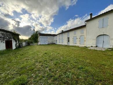 Maison à vendre 165 000 € 5 pièces 4 chambres 107 m² 3 045 m² de terrain Salles d Angles 16130