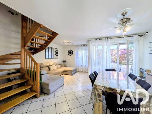 Duplex à vendre 250 000 € 4 pièces 3 chambres 80,55 m² 2 étages Centre Ville Saint-Fons 69190