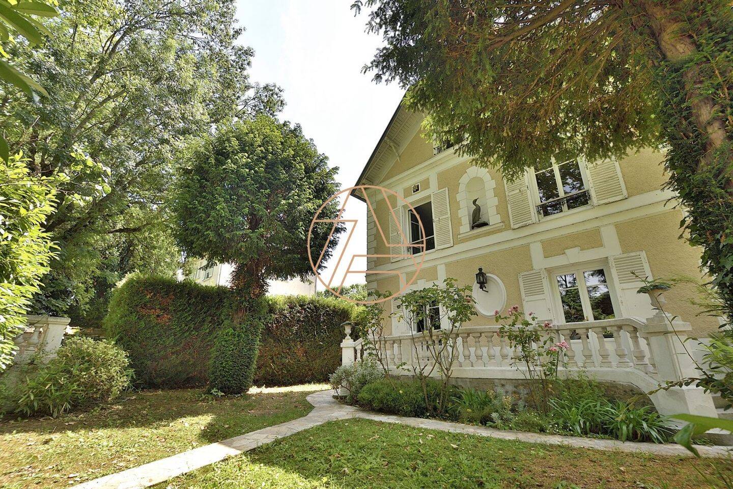Maison à vendre, 200m², SAINT MAUR DES FOSSES