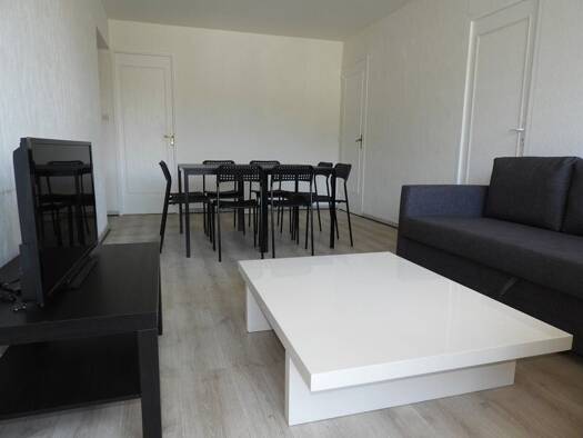 Appartement à louer 1 800 € 5 pièces 4 chambres 85 m² 3ème étage Marseille 9ème arrondissement 13009