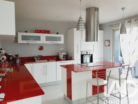 Maison de plain-pied à vendre 330 000 € 4 pièces 3 chambres 130 m² 1 172 m² de terrain Le Bois-Robert 76590