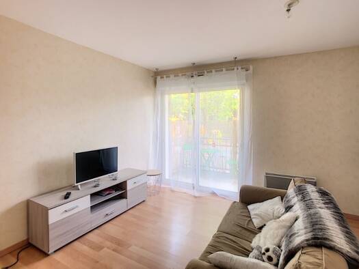Appartement à vendre 130 000 € 1 pièce 48,5 m² RDC/1 Sainte Radegonde Tours 37100