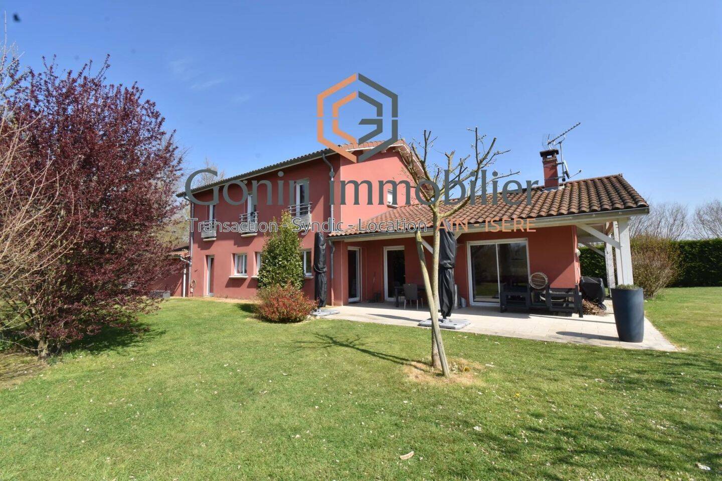 Maison à vendre, 190m², VILLIEU LOYES MOLLON