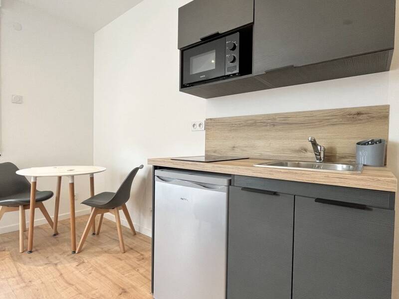 Maison à louer, 16m², LYON 8E