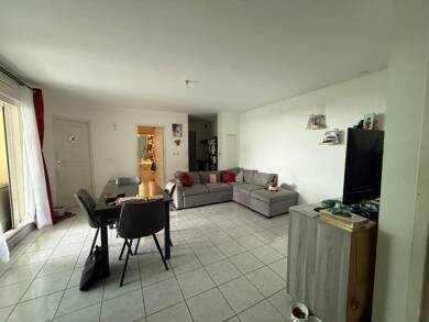 Appartement à vendre 162 000 € 3 pièces 2 chambres 55 m² 2 étages Saint-Pierre 97432