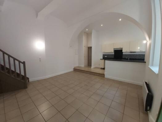 Duplex à louer 882 € 5 pièces 4 chambres 104 m² RDC Allées Paul Riquet Béziers 34500