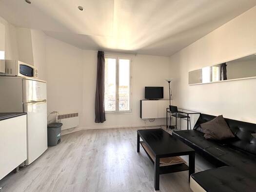 Appartement à louer 930 € 2 pièces 1 chambre 25 m² Étage 3/3 Champs Philippe Sud La Garenne-Colombes 92250