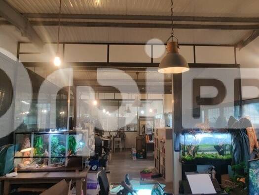 Local d'activités à vendre 690 000 € 437 m² d'espace de stockage Savigny-sur-Orge 91600