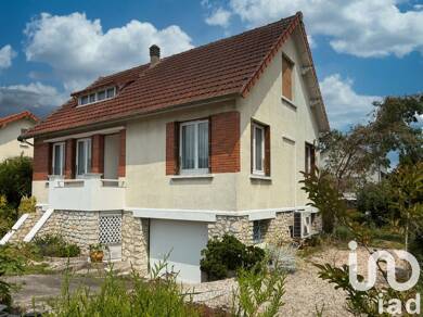 Maison à vendre 315 000 € 4 pièces 3 chambres 97 m² 516 m² de terrain La Rochette 77000