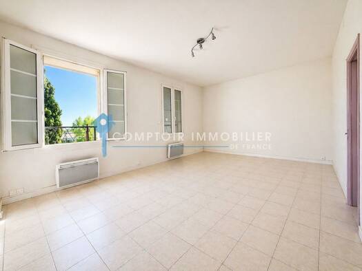 Appartement à vendre 120 000 € 3 pièces 2 chambres 67 m² 2ème étage Vergèze 30310