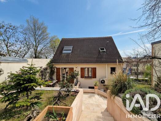 Maison à vendre 419 900 € 6 pièces 4 chambres 145 m² 545 m² de terrain Val Notre Dame-La Tour Billy Argenteuil 95100