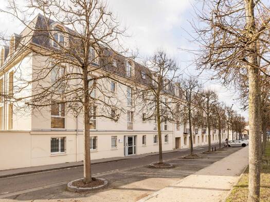 Maison à louer 1 983 € 5 pièces 4 chambres 102,5 m² Notre Dame Versailles 78000