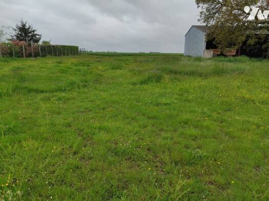 Terrain constructible à vendre 37 000 € 1 119 m² de terrain Chaussy 45480