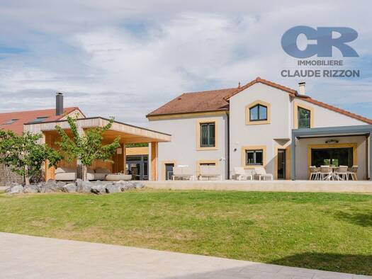Maison à vendre 975 000 € 8 pièces 4 chambres 250 m² 984 m² de terrain Corny-sur-Moselle 57680