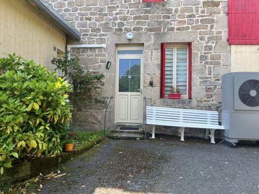 Maison à louer 500 € 2 pièces 1 chambre 37,4 m² Vitrac-sur-Montane 19800