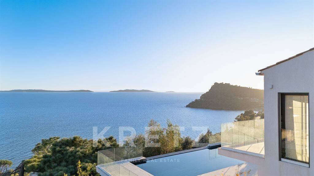 Maison à vendre, 204m², RAYOL CANADEL SUR MER