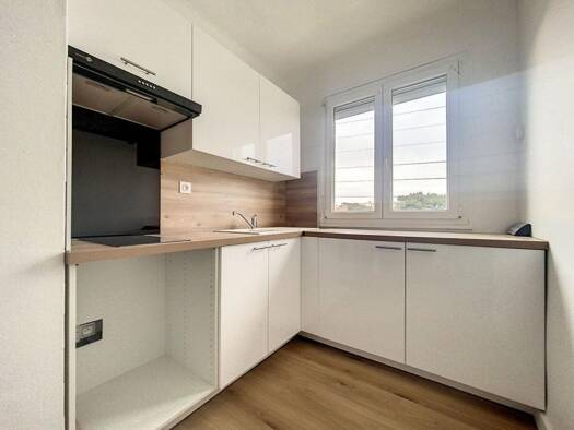Appartement à louer 628 € 3 pièces 2 chambres 51,8 m² 2ème étage Saint Assiscle Perpignan 66000