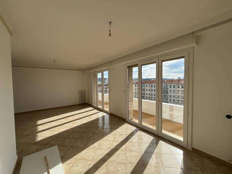 Maison à louer, 85m², MARSEILLE 9E